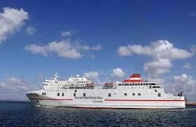 Imbroda confirma la adjudicación del contrato maritimo a Acciona Trasmediterránea