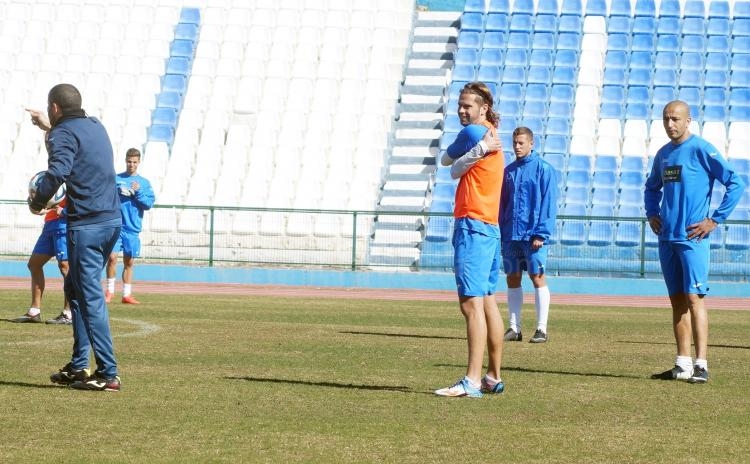 Unión Deportiva Melilla: Último entrenamiento antes del partido en Cádiz