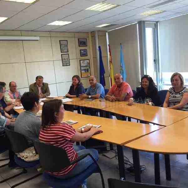El Área de Atención Primaria del INGESA firma los contratos de gestión para 2015