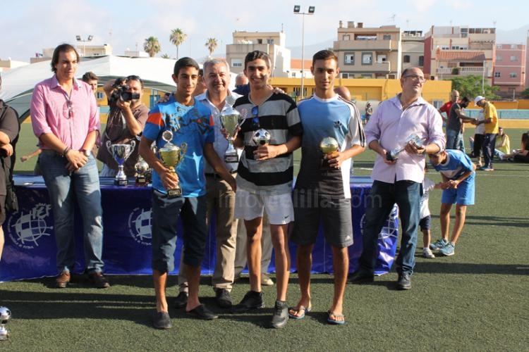 La Federación Melillense de Fútbol clausura la temporada 2014-2015 con la entrega de trofeos
