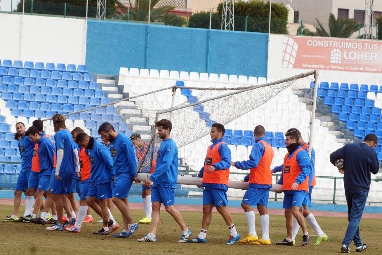 Unión Deportiva Melilla: Último entrenamiento antes de visitar al Lucena