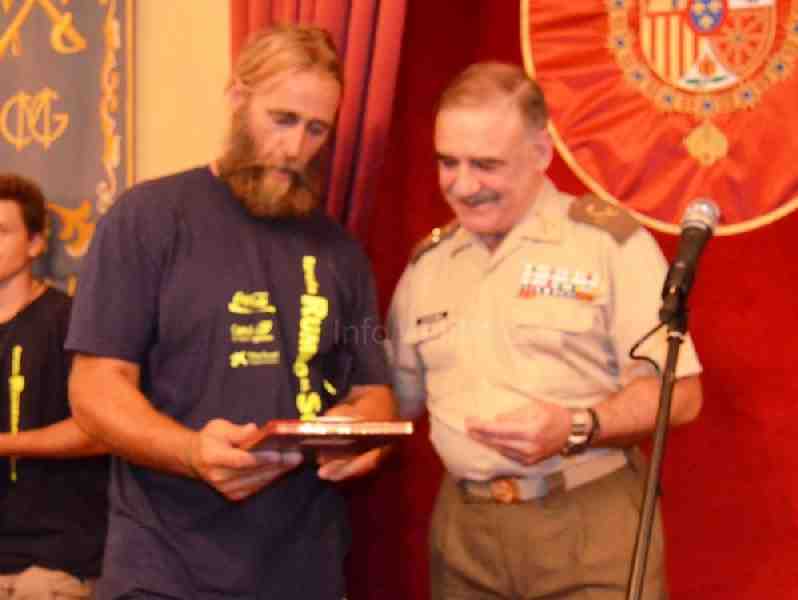 El Comandante General recibe a los componentes del proyecto 'España, Rumbo al Sur', proyecto que busca la participación directa de la juventud