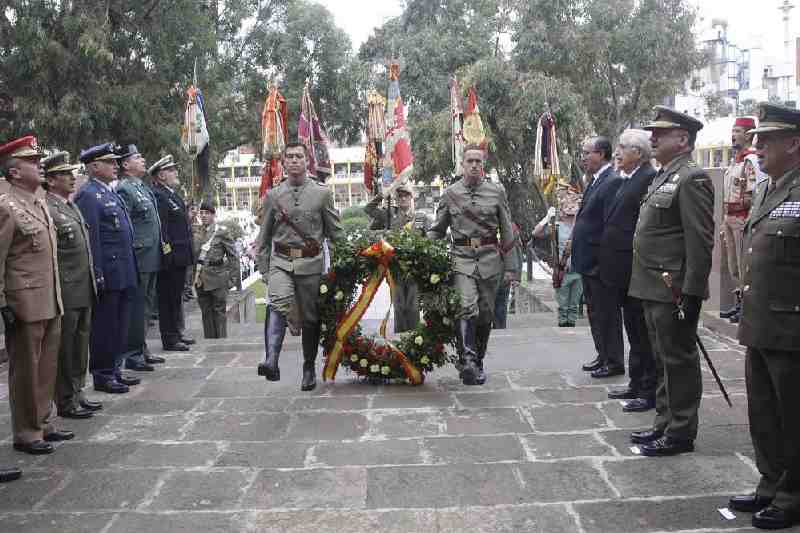Melilla celebra un acto homenaje a los héroes que dieron su vida por España