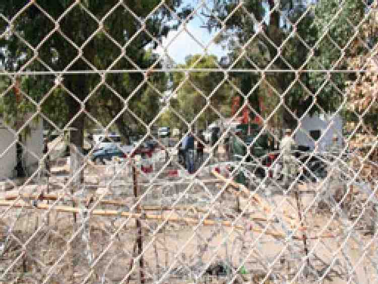 El Gobierno central asegura que no tiene previsto sustituir la concertina en las vallas fronterizas de Ceuta y Melilla