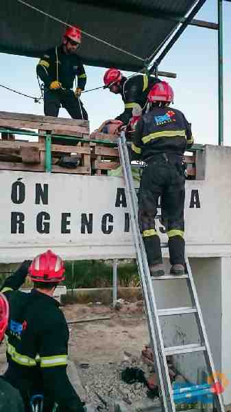 Los voluntarios de IAE de Melilla y Valencia llevan a cabo un simulacro de terremoto simultáneo en ambas ciudades