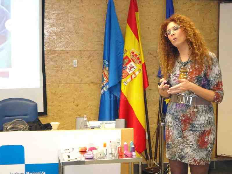 Profesionales de INGESA se forman en los nuevos modelos de dispositivos respiratorios