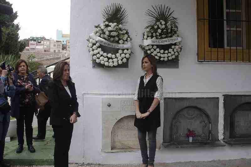 La Asamblea de Melilla rinde homenaje a personajes ilustres ya fallecidos y a melillenses que dieron su vida ayudando a los demás