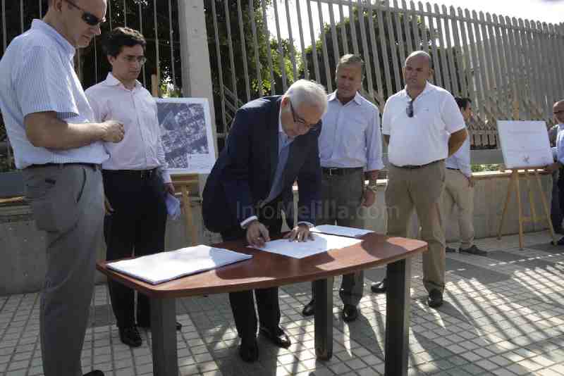 La Ciudad inicia las obras de la glorieta de la carretera del aeropuerto
