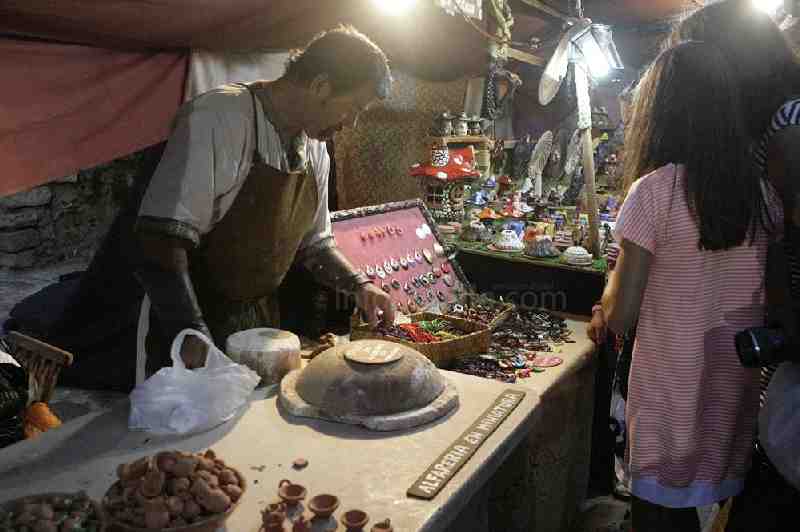 Melilla la Vieja se convierte durante este fin de semana en un tradicional Mercado Medieval