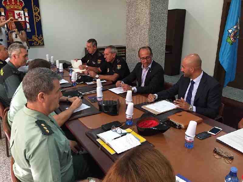 La Junta Local de Seguridad se reúne para planificar el dispositivo policial para la Semana Náutica