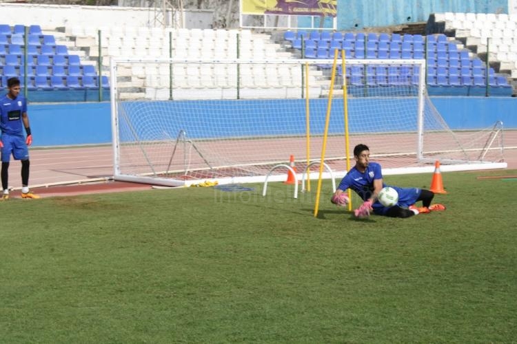 Unión Deportiva Melilla: Dura doble sesión de trabajo bajo un sol de justicia