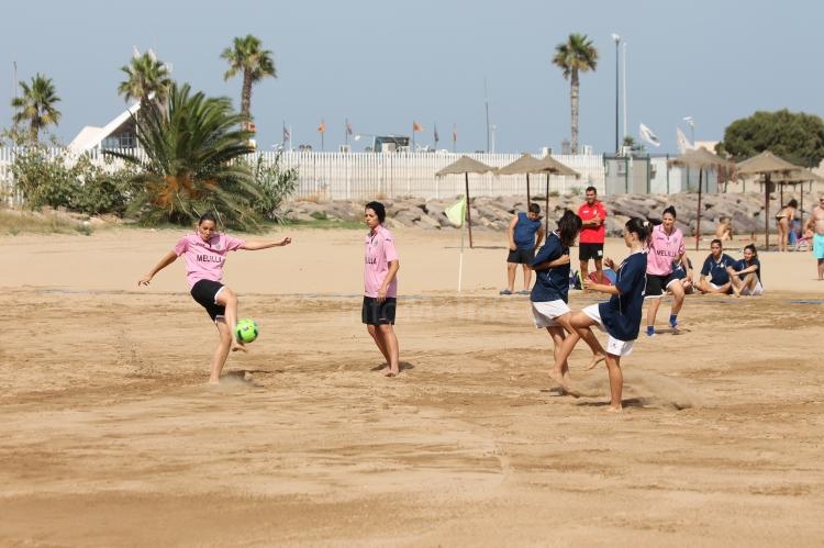 El Torreblanca CF vence a la Peña Real Madrid en la final del Campeonato Autonómico de Fútbol Playa Femenino