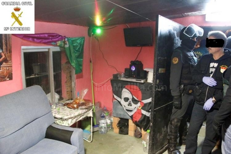 La detención se llevó a cabo en una chabola