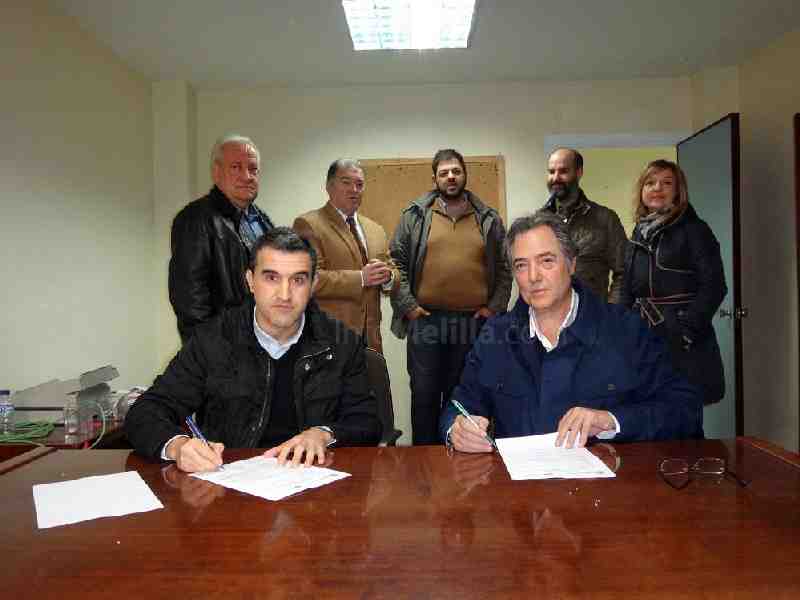 Momento de la firma del acta de replanteo