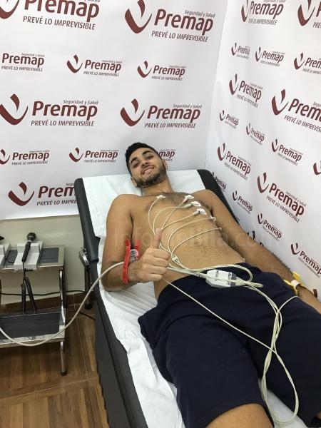 Los jugadores del Club Voleibol Melilla pasan reconocimiento médico