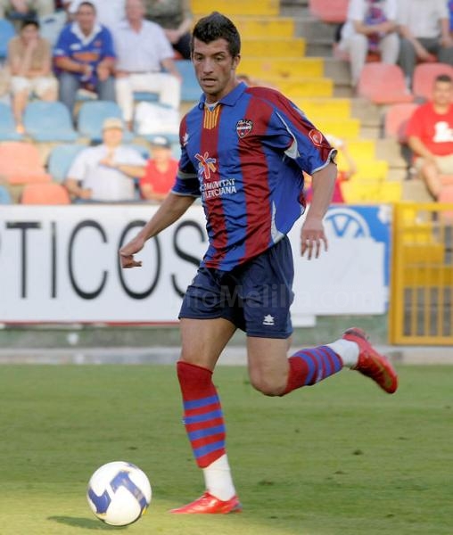 Rubén Sánchez vistiendo la equipación del Levante B