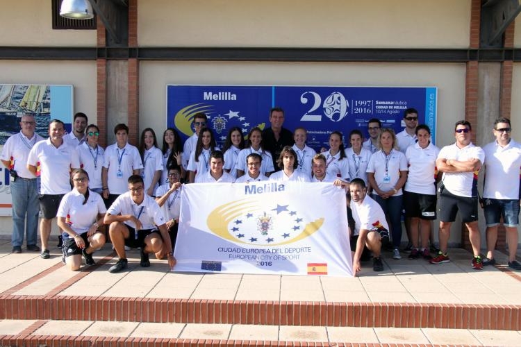 Los voluntarios de la Semana Náutica, el auténtico motor de la Regata
