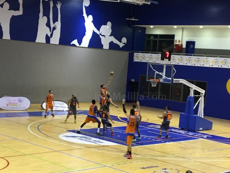 Debut con victoria para el Enrique Soler ante Coin en un final de infarto (66-65)