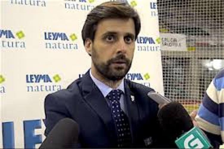 La valoración del técnico, Alejandro Alcoba "es un jugador clave en mis esquemas"