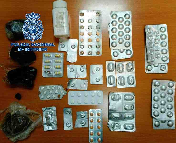 La Policía Nacional detiene a un individuo por menudeo de estupefacientes