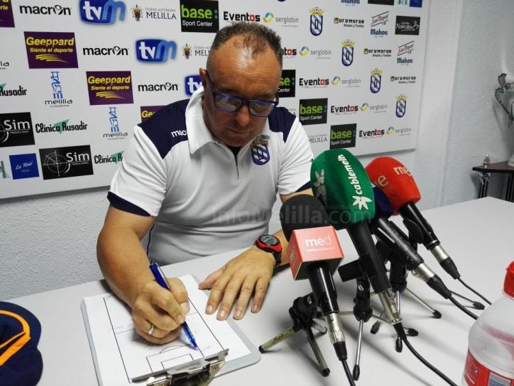 Uribe (Técnico UD Melilla): “Si algo tenemos es intensidad”