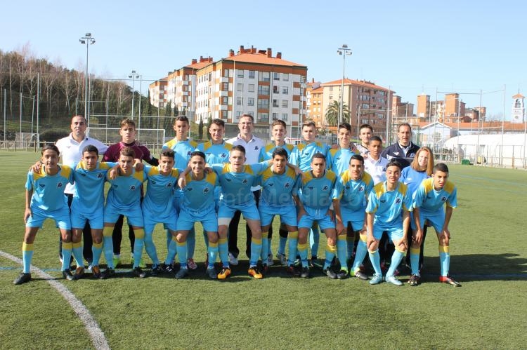 La Selección Melillense Sub 18 de Fútbol se queda con la miel en los labios