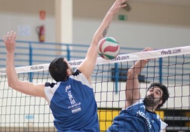 Melilla Baloncesto arranca la semana de trabajo con voleibol