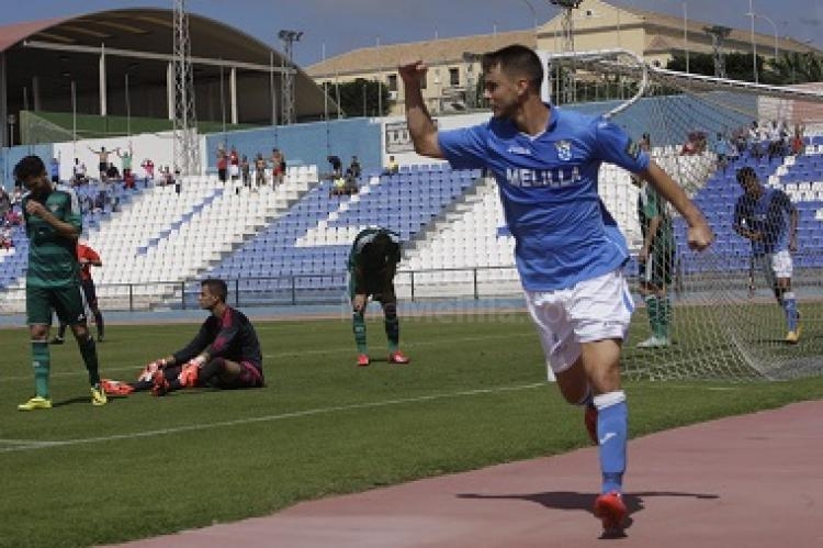 David Vázquez autor del gol del triunfo azulino ante el Real Jaén