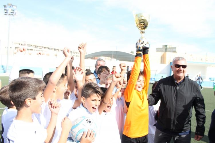 Peña Real Madrid B campeón de alevines