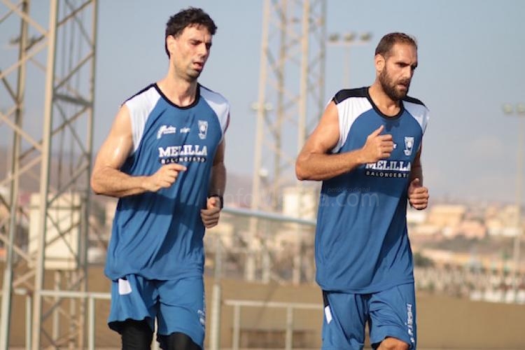 Melilla Baloncesto: Los azulinos alcanzan el ecuador de la primera semana de pretemporada