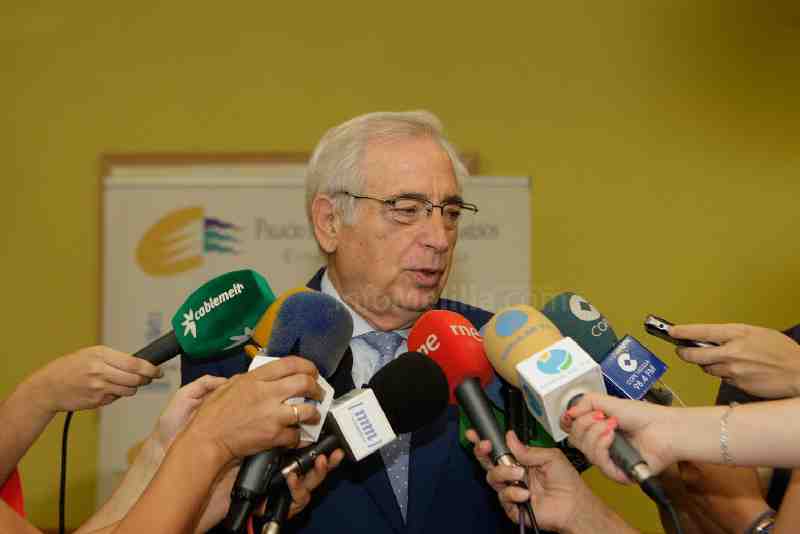 Imbroda: No sé si queda algún gramo de patriotismo para pensar en coalición
