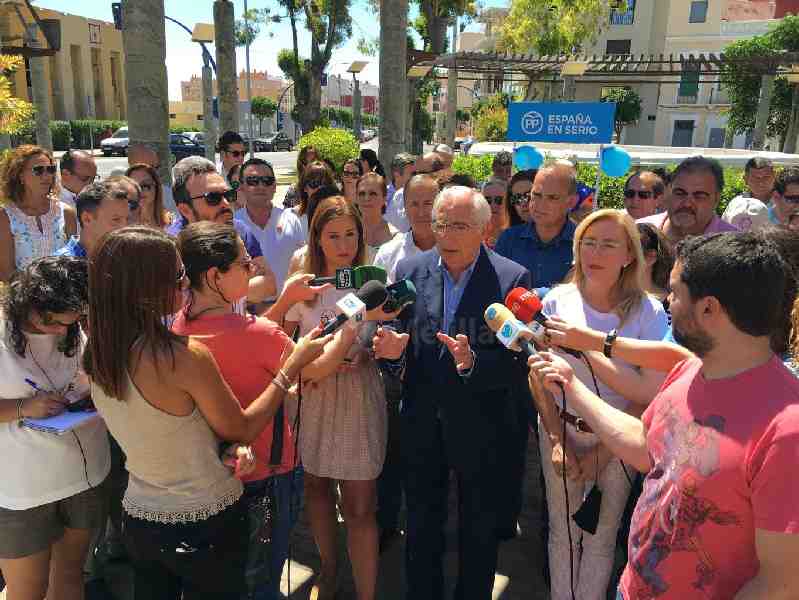 Imbroda asegura que ell 26J hay dos opciones coherentes, PP y Podemos, y hay que elegir