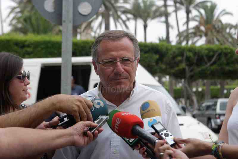 C,s Melilla: "De Pirineos hacia arriba, F.Díaz ya estaría fuera de juego"