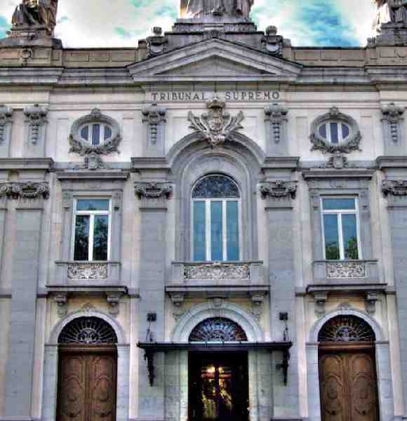 El Tribunal Supremo anula la condena por homicidio imprudente a una mujer que alumbró en casa