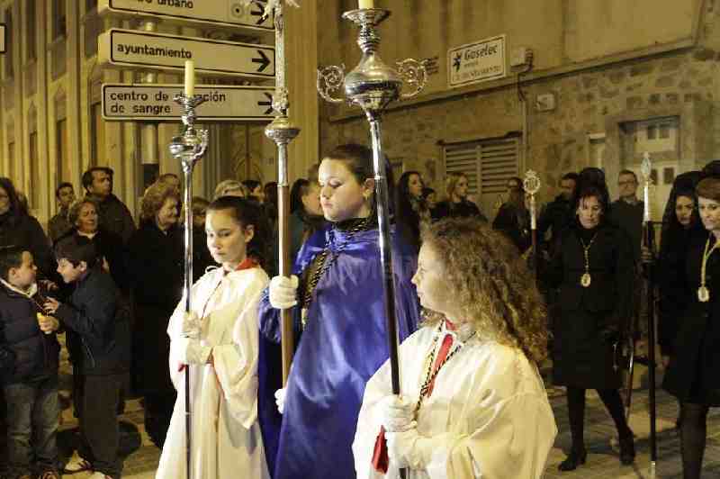 La sobriedad y la oración inundan las calles de Melilla en la noche del Jueves Santo