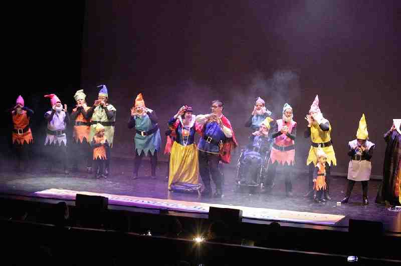 Cristina Cuesta, elegida Diosa del Carnaval de Melilla 2016 en una divertida gala