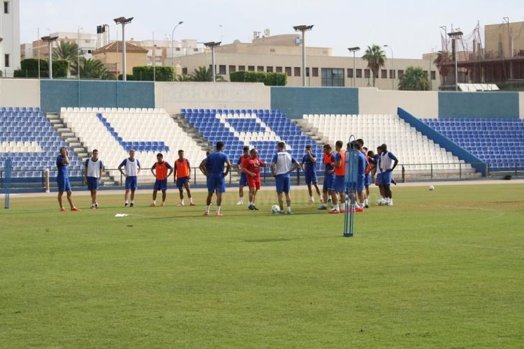 Unión Deportiva Melilla: Dura doble sesión de trabajo bajo un sol de justicia
