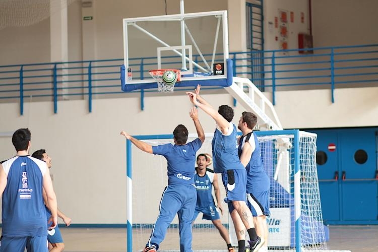 Melilla Baloncesto centrado en la liga