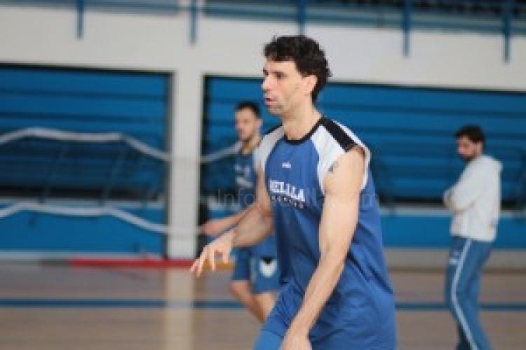 Héctor Manzano realizando un ejercicio de dicha sesión