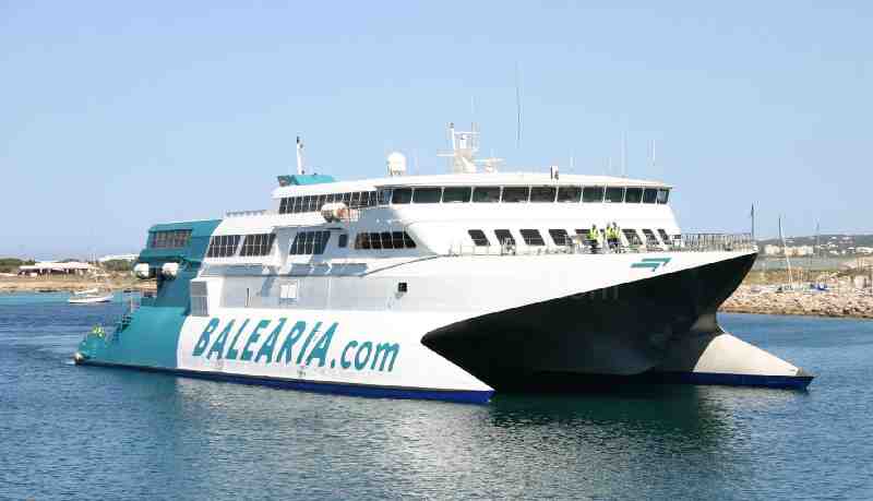 Baleària conecta desde hoy Motril y Almería con Melilla