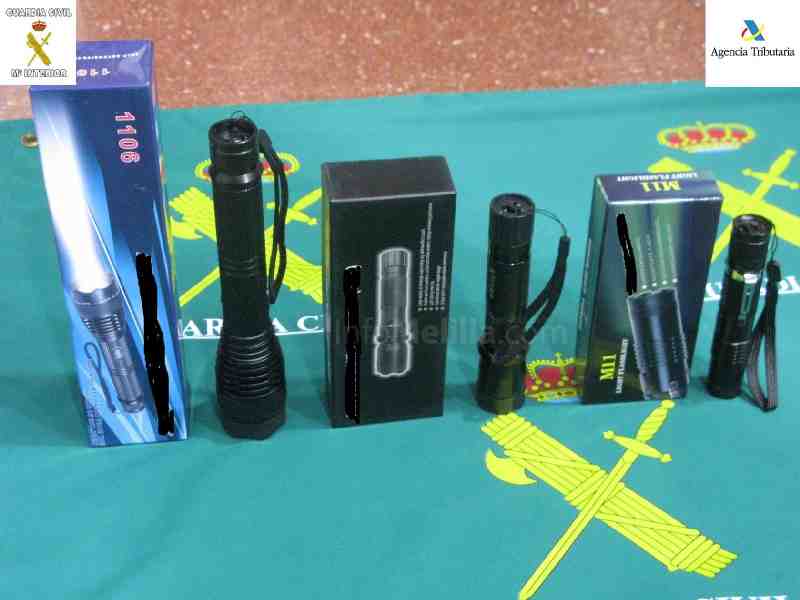 La Guardia Civil interviene numerosas armas prohibidas en el Puerto de Melilla