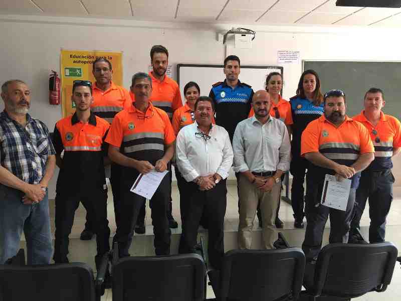 Los voluntarios de Protección Civil se forman en reanimación cardio pulmonar