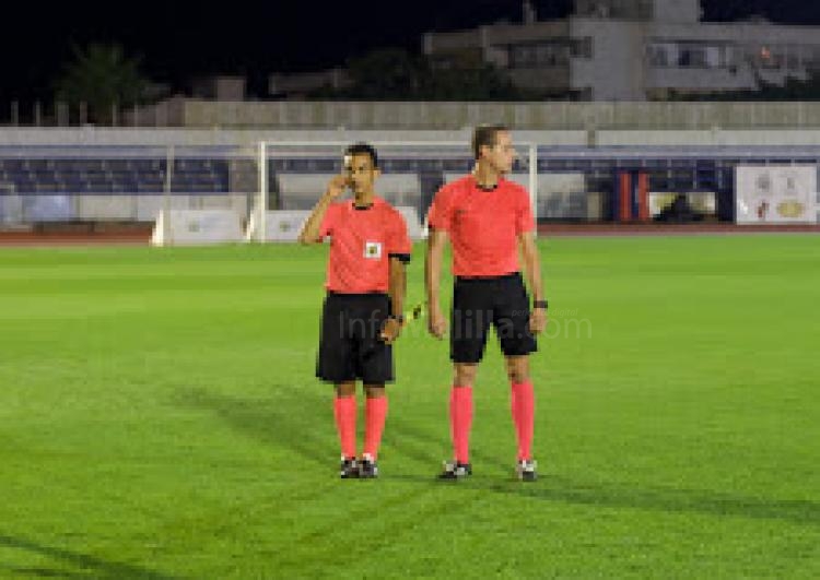 Primera derrota azulina de la temporada en casa del líder, Marbella (1-0)