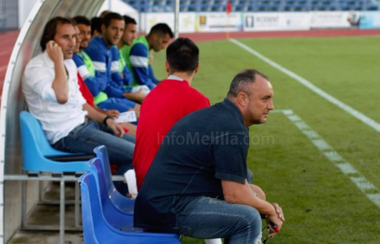 Uribe, técnico azulino durante el partido