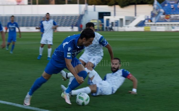 La U.D. Melilla vuelve fortalecida del traspiés en Marbella