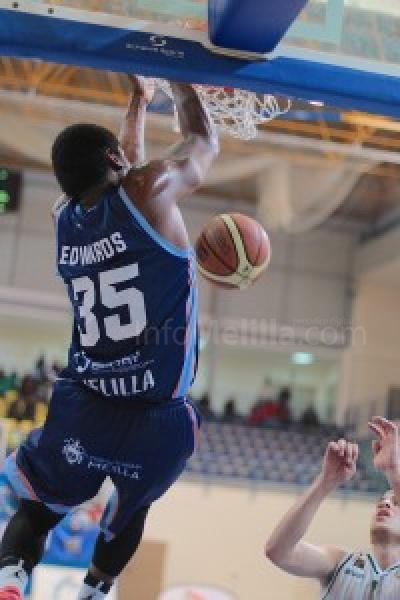 De nuevo sobre la bocina Melilla Baloncesto derrota a otro rival, en este caso a Peñas Huesca (72-70)