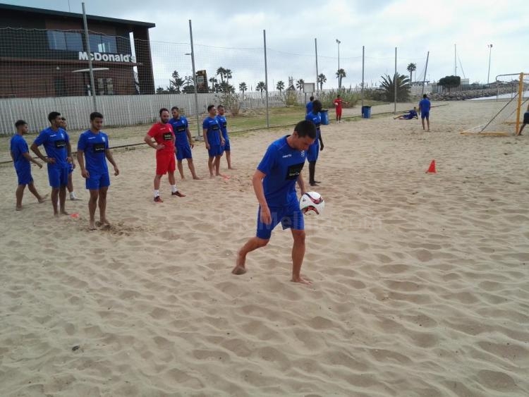 Unión Deportiva Melilla: Nueva sesión de entrenamiento en gimnasio, playa y campo de juego