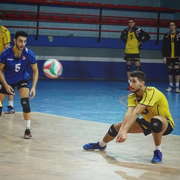 El Club Voleibol Melilla gana la pugna por Francisco Javier Iribarne