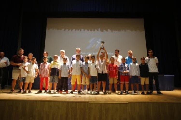 El Palacio de Exposiciones queda pequeño en la entrega de trofeos de la temporada 2015-2016 de la FMF