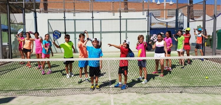 Padel: Éxito por todo lo alto en el Torneo 2016 del RCM de Melilla